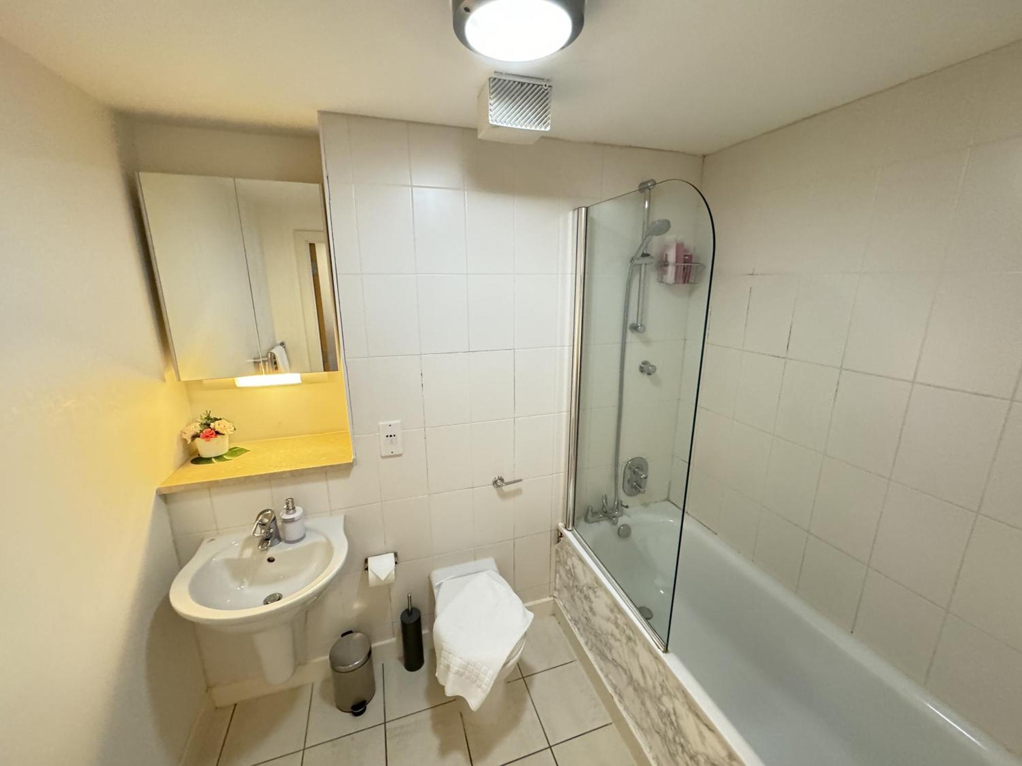 Cosy Modern Tower Bridge Apartment London Exterior photo